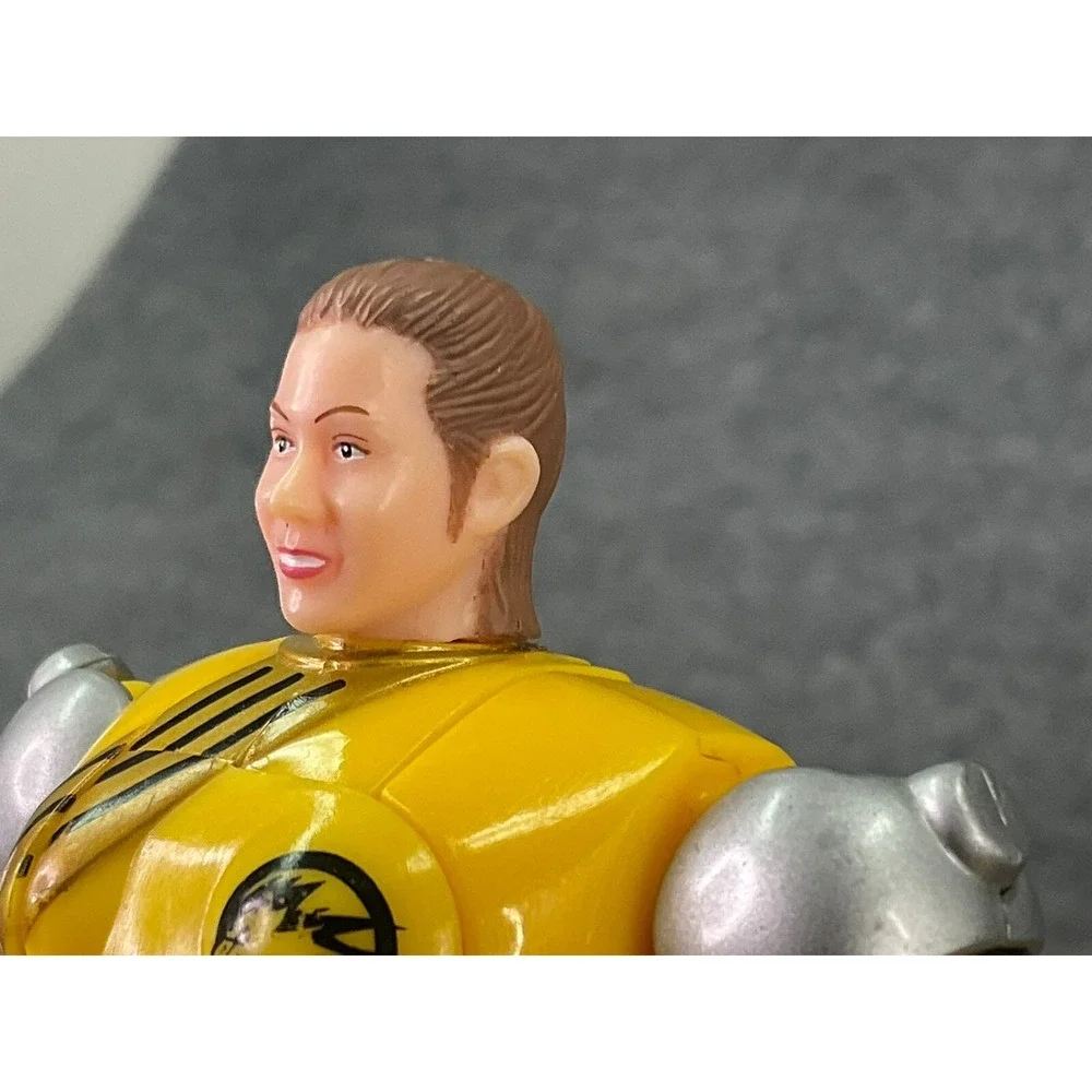 Bandai Power Rangers Wild Force Yellow Spin Morphin Ranger Flip Head Figure 2001